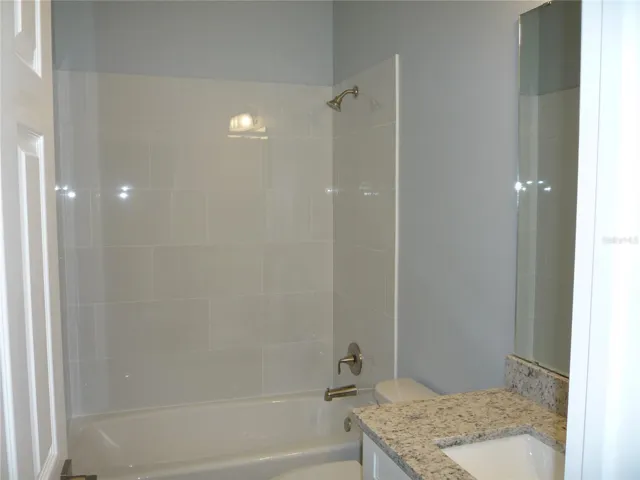 Guest Bath Tub & Shower