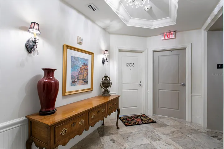 A quick elevator ride brings you to your private elevator lobby—an exclusive arrival experience not shared with any other residence