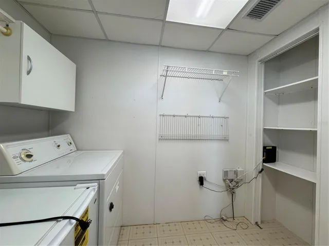 Bonus Indoor Laundry Room