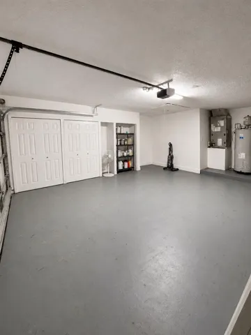 GarageVirtual staged