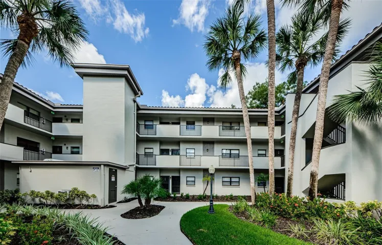 Courtyard View, Reserved Parking right in front