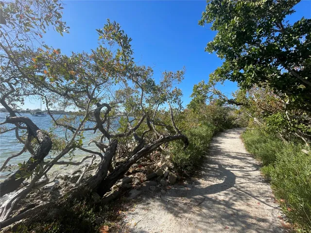 De Soto National Memorial is just steps away.