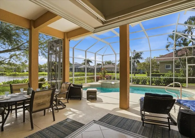 Floating Corner Doors with a Gorgeous View