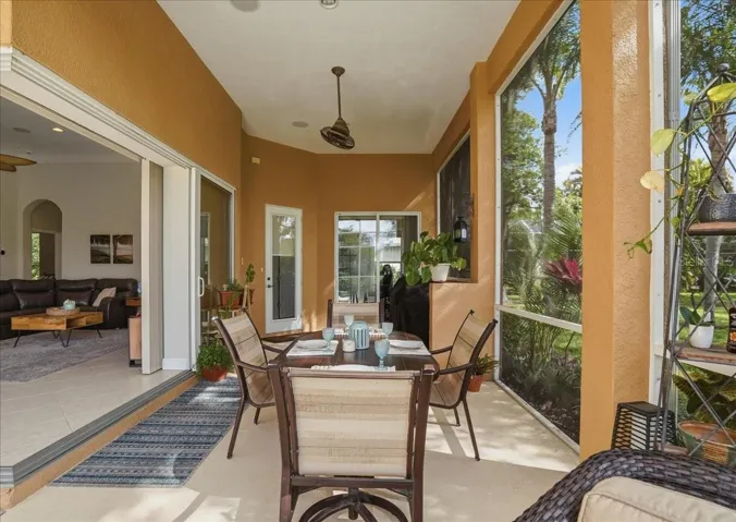 Huge Covered Lanai space perfect for a grill and table