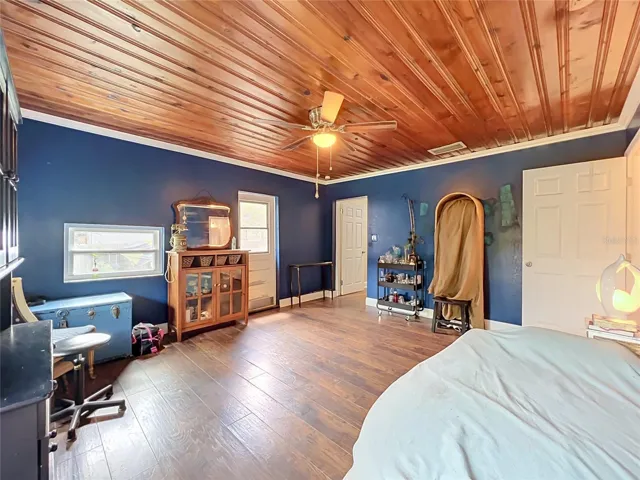 Large Primary Bedroom