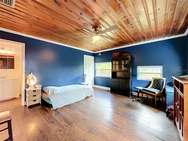 Large Primary Bedroom