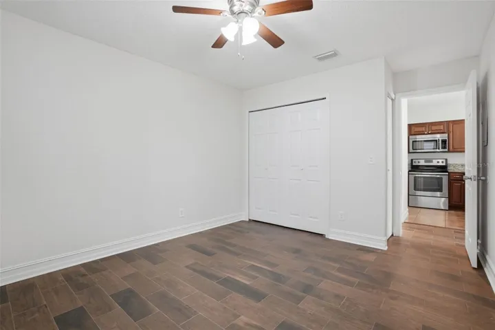 Guest bedroom