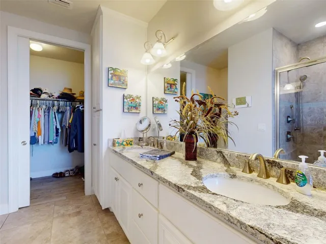 Master Baathroom
