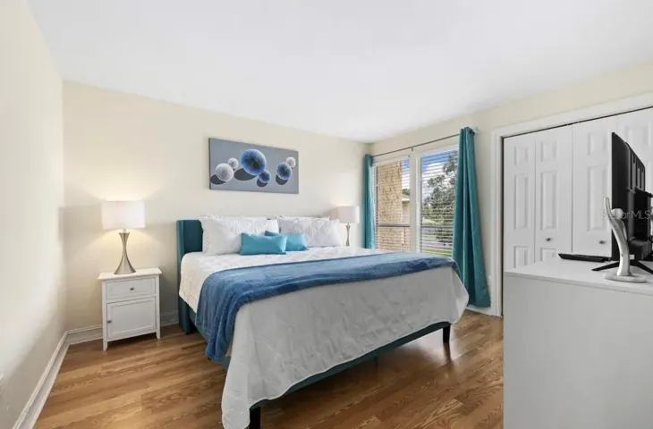 Second bedroom