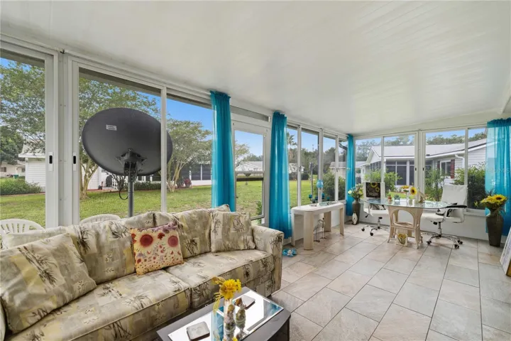 LANAI / FLORIDA ROOM
