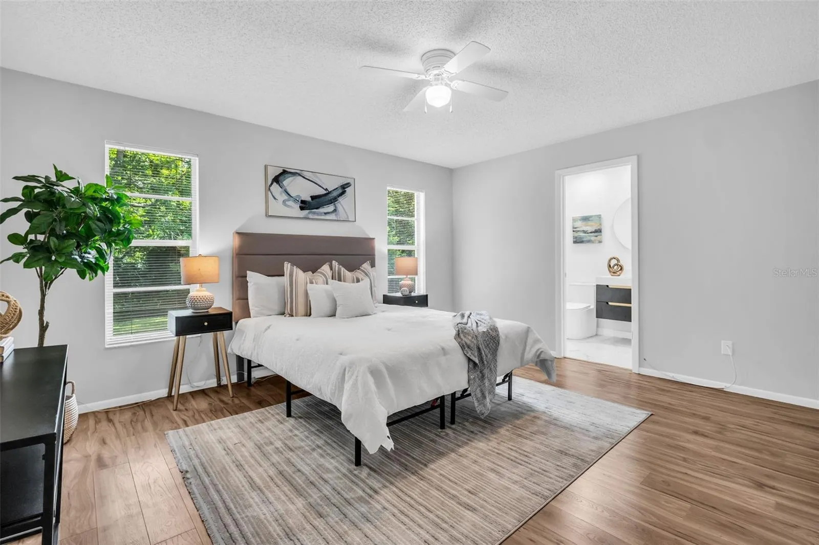 New waterproof laminate plank flooring~