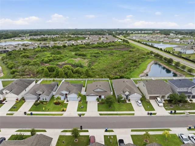 Overview of Willow Walk on Preserve