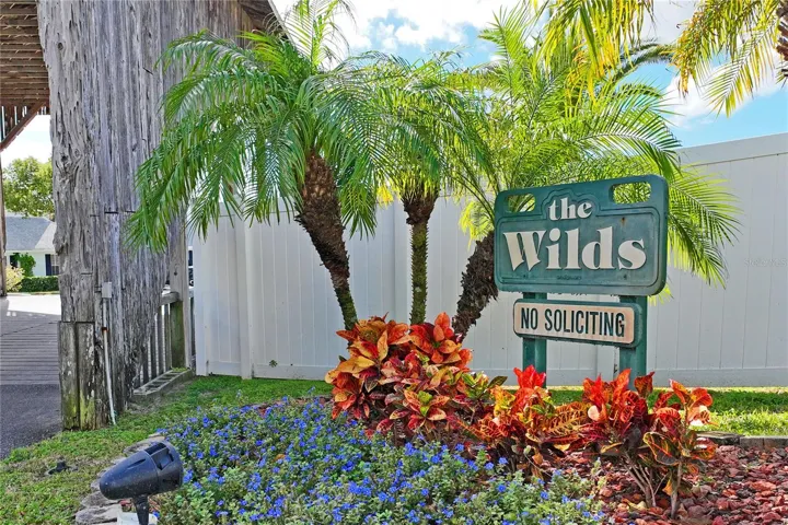 A warm, welcoming senior community that makes Florida feel like home!