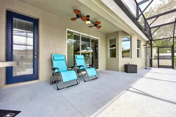 Sliding doors provide seamless access to the OUTDOOR OASIS.