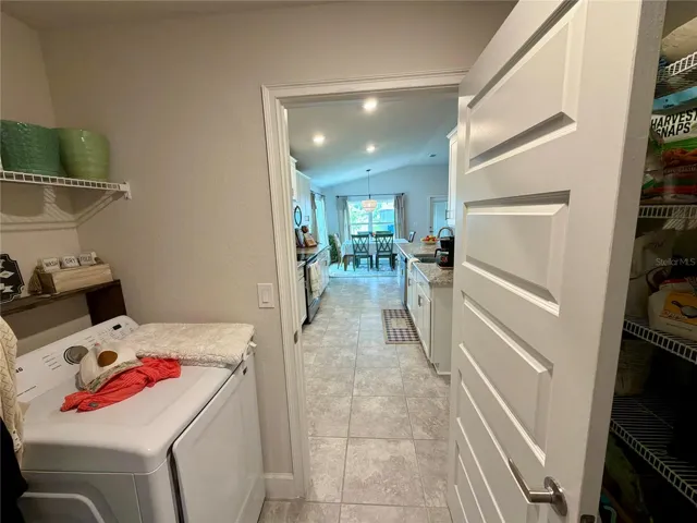 laundry kitchen