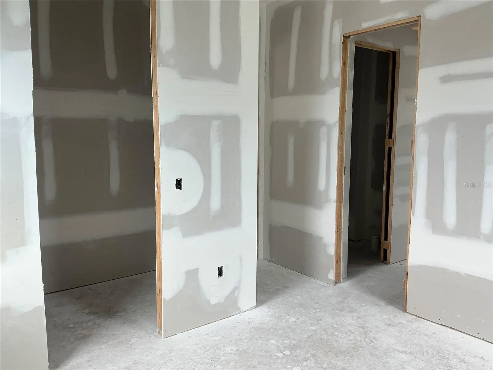 Upstairs Bedroom 1