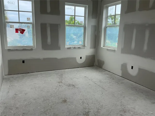 Upstairs Bedroom 2