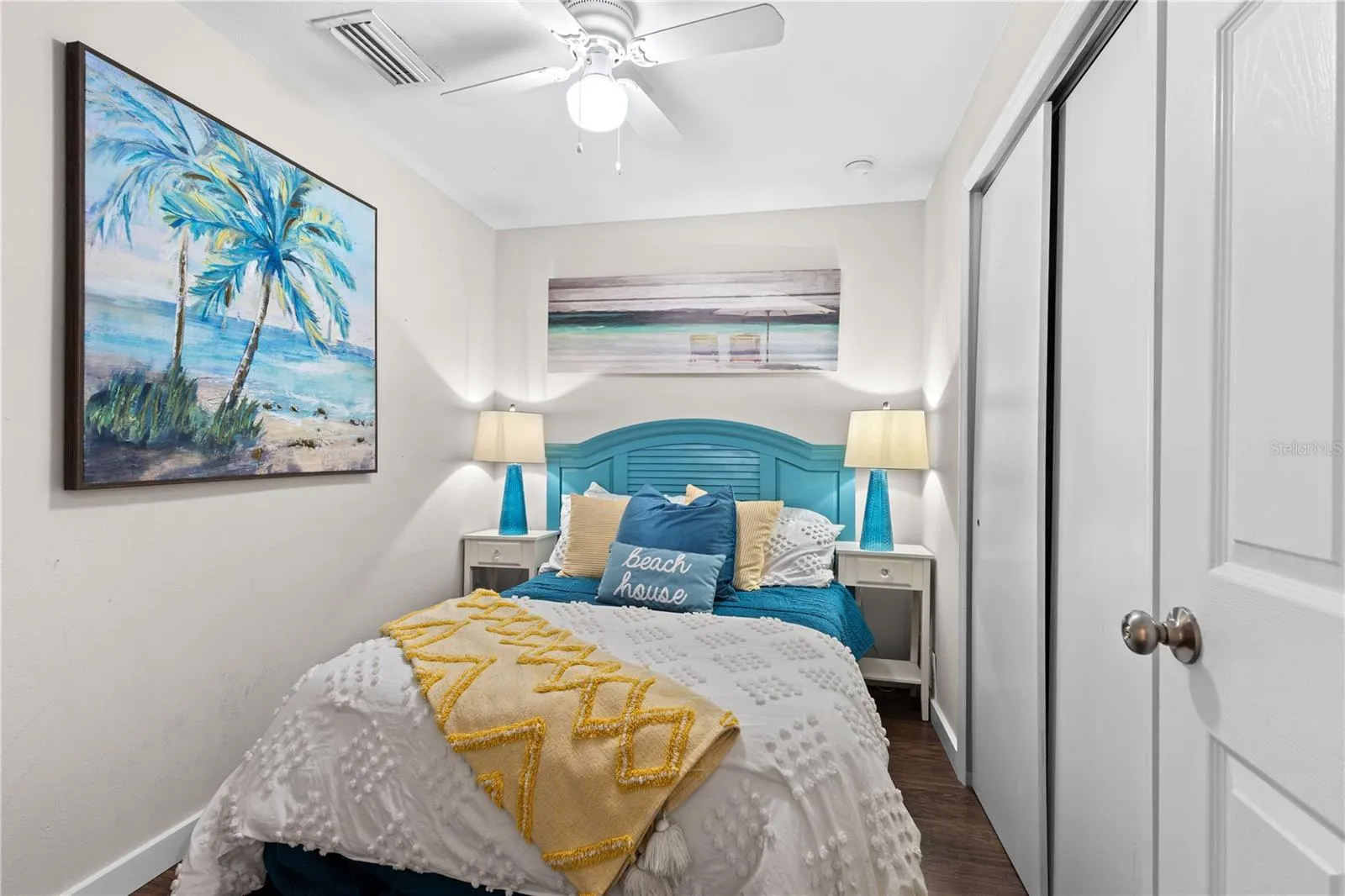 Upstairs guest bedroom 2