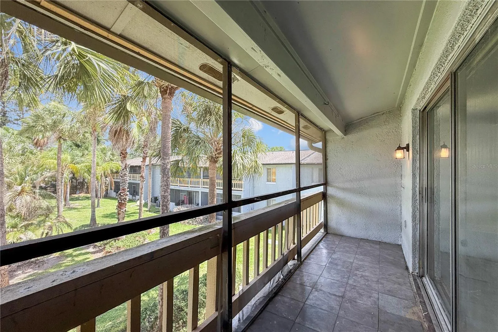 Screened patio