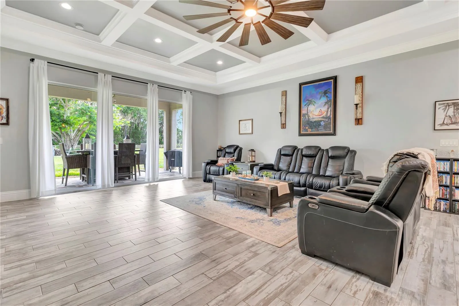 Living Room to Patio/Lanai