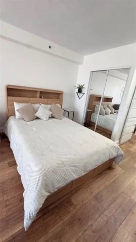 Queen size bed