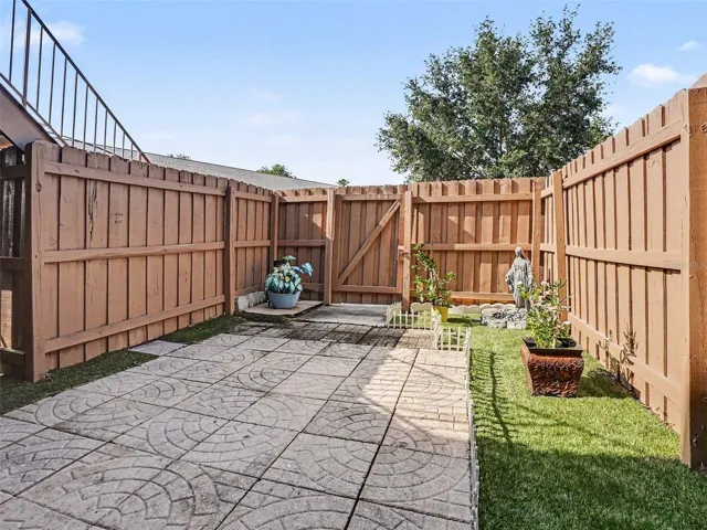 Private Courtyard