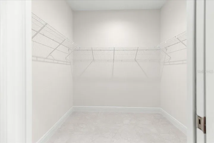 oversized walk in closet