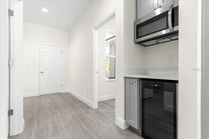 entry to mudroom off of kitchen