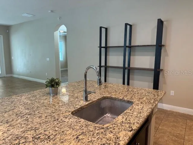 Sink in coutertop