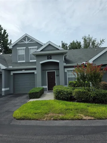 Townhome near front close to pool and mail and entry for easy access