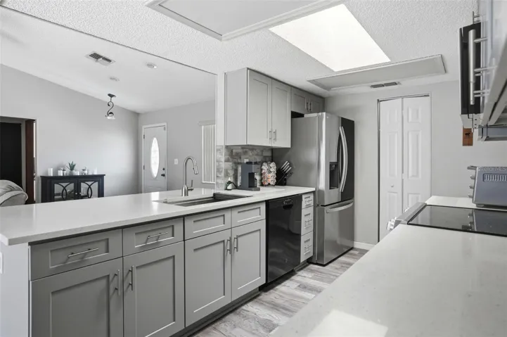 Stunning new kitchen!!