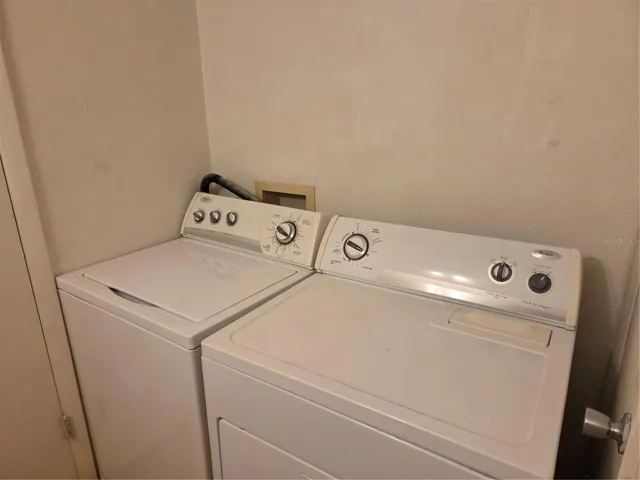 Washer & dryer in bathroom