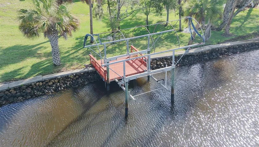 10,000 lb boatlift