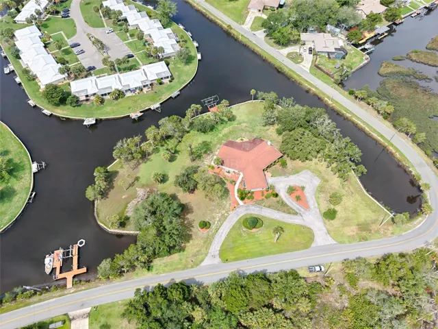 A real island living feel with NO neighbors.