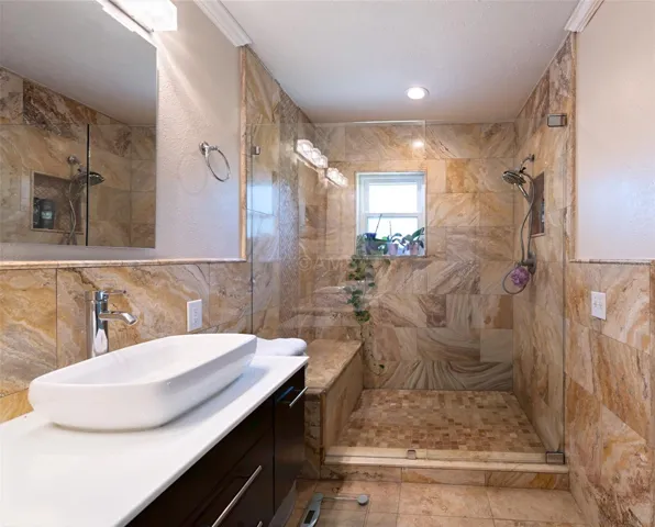 Primary Shower