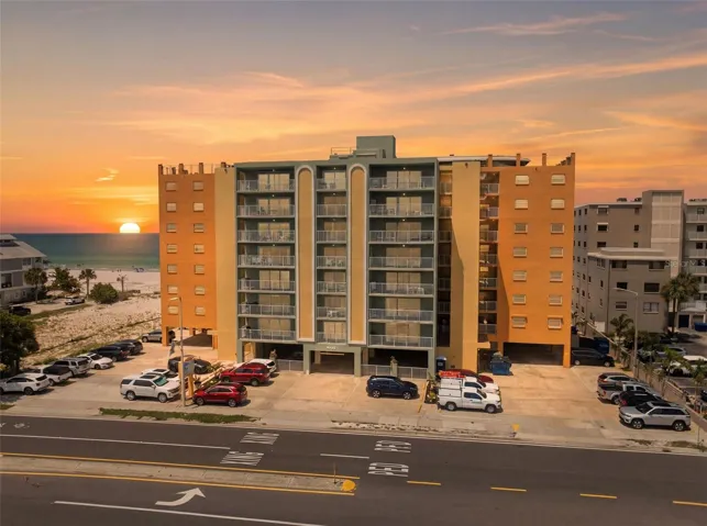 Holiday Villas III Building