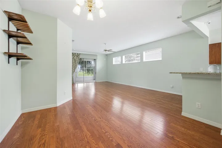 Livingroom wood flooring