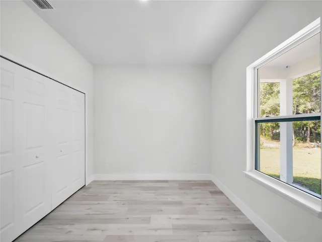 Additional bedroom with ample closet space