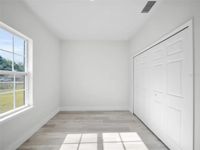 Secondary bedroom