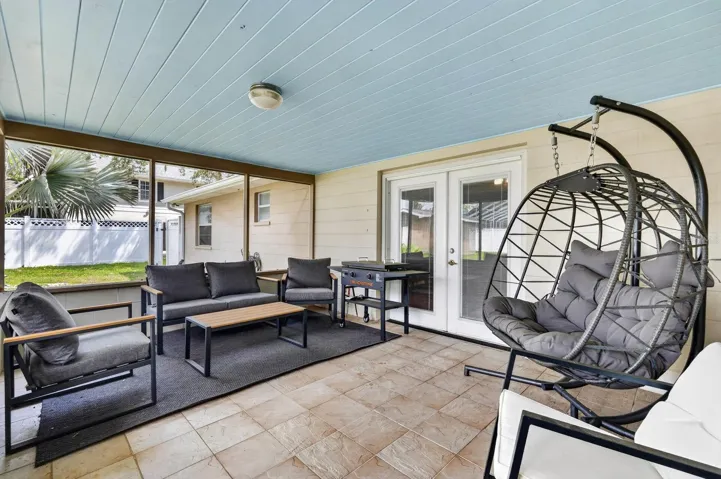 Screened Patio