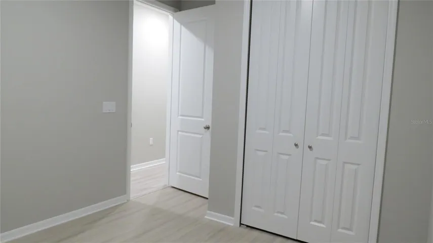 Vinyl flooring throughout