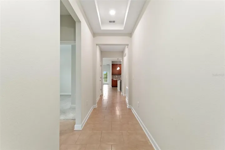 Entry / Foyer View