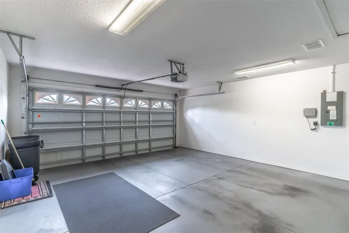 2 Car Garage