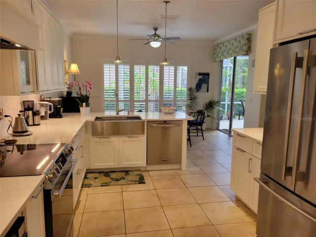 Kitchen View Toward Breakfast Nook