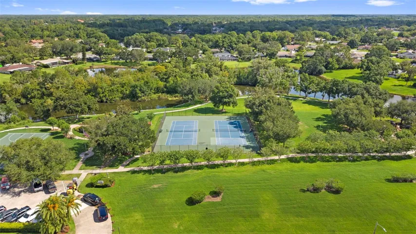Tennis courts and sports complex near by