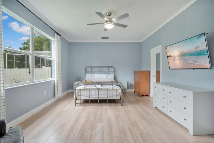 Primary bedroom - 1st floor
