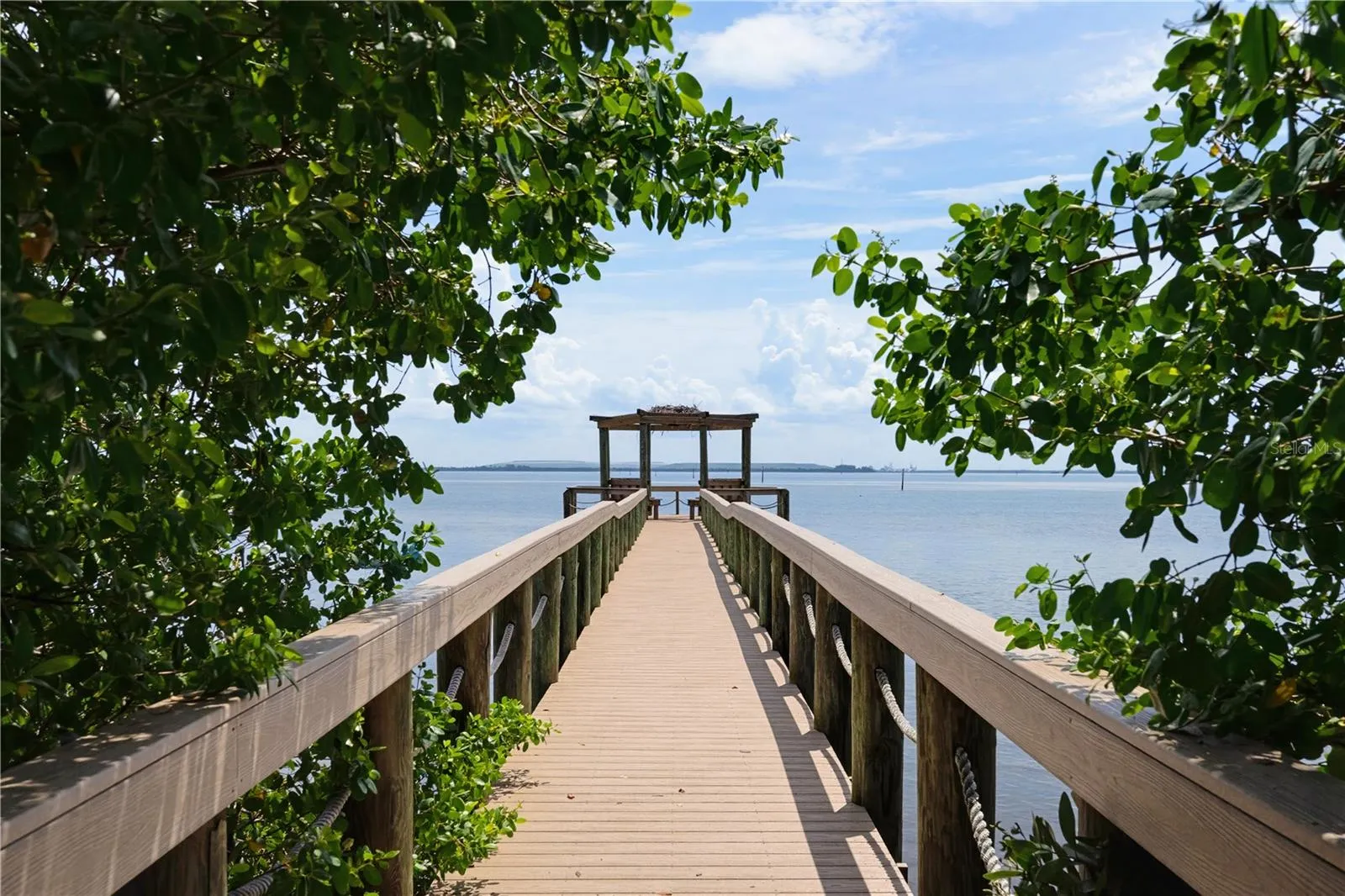 Dock