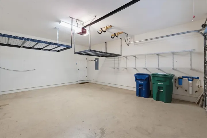 Garage 2