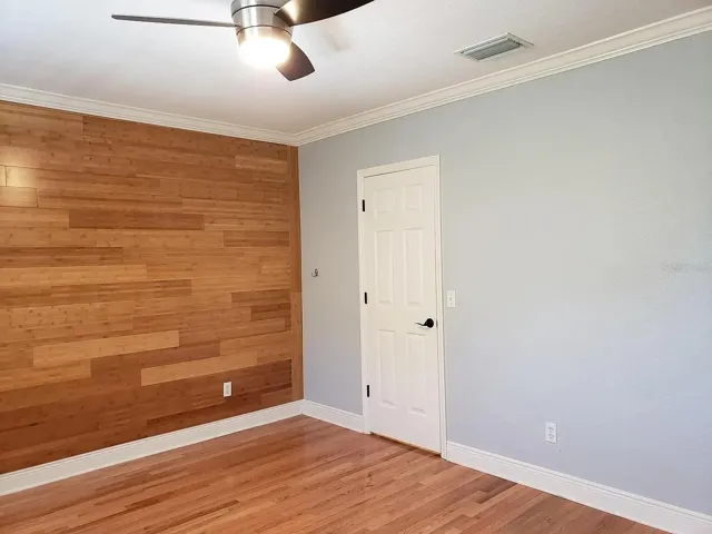 1st Upstairs Additional Bedroom without Furniture