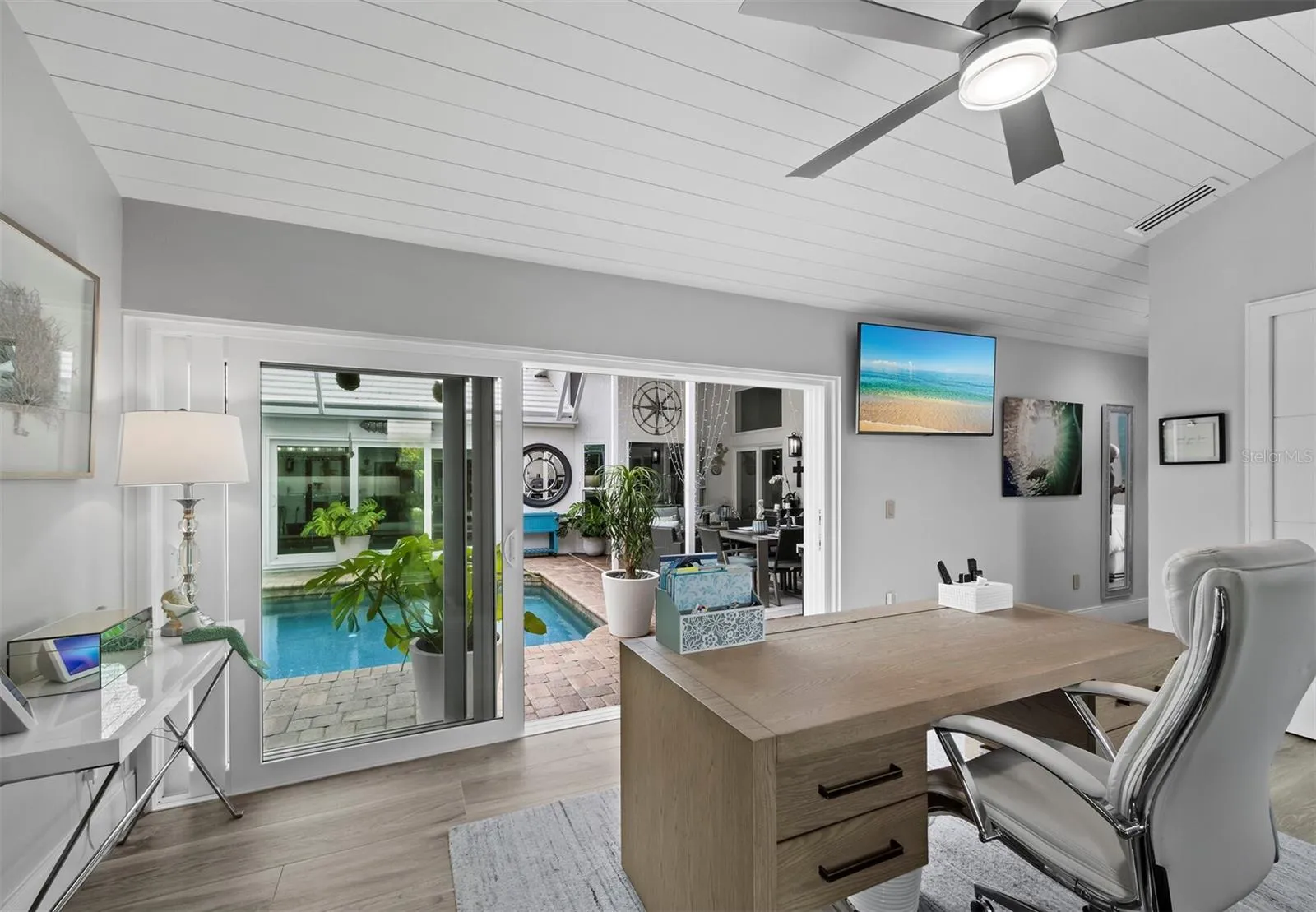 office -view to pool
